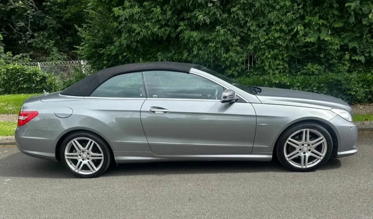 Mercedes-Benz E-Class very low mileage!!! - Image 3