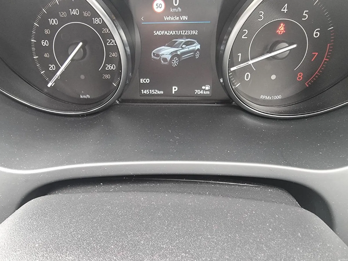 Jaguar E-Pace 2018 - Image 2