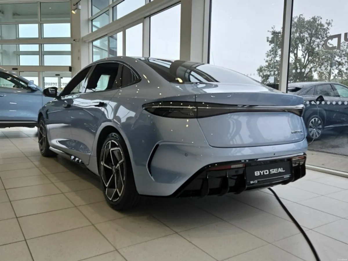 BYD SEAL EXCELLENCE 530HP DUAL-MOTOR inc HEAT PUMP - Image 4