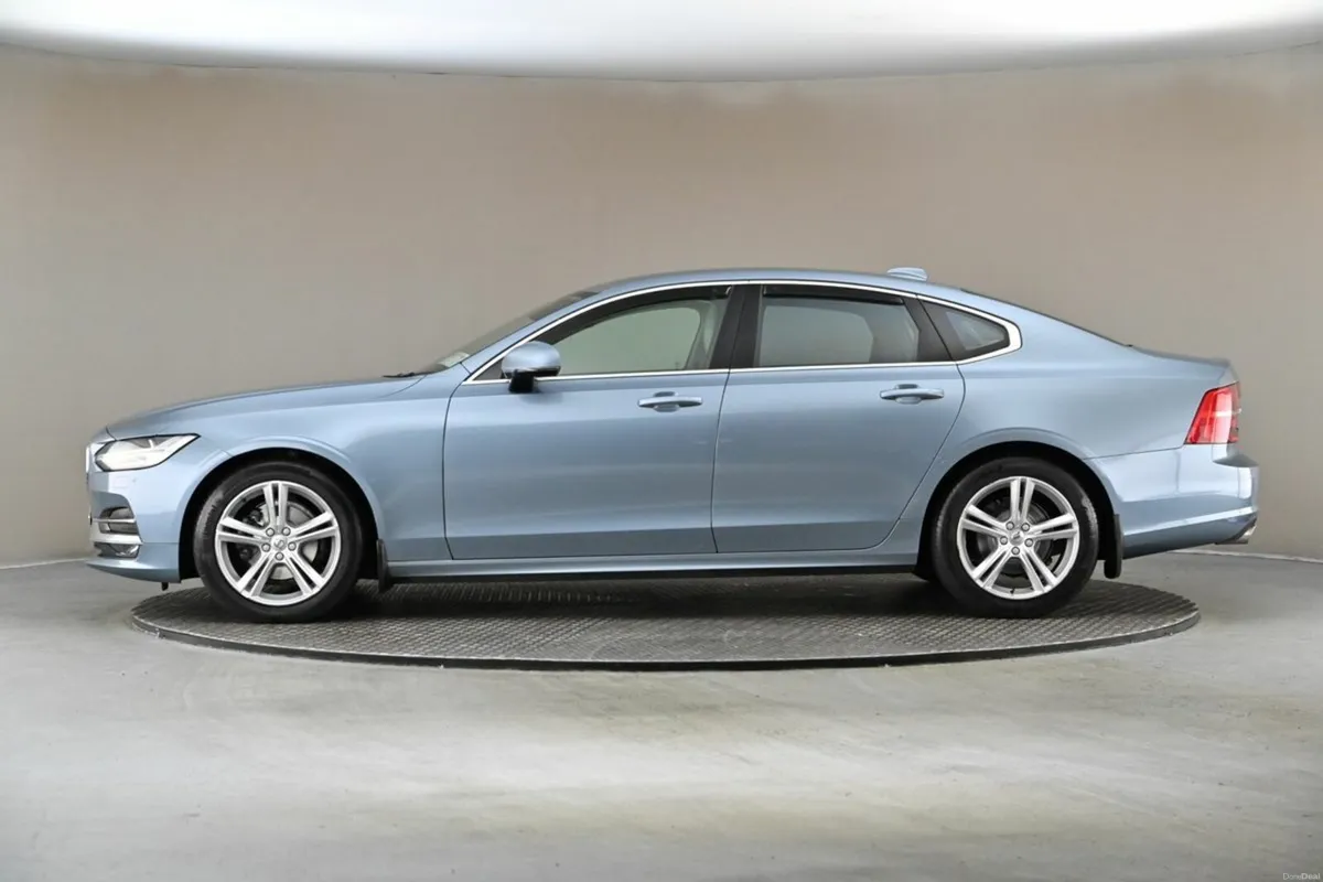Volvo S90 2.0 D4 190BHP MOMENTUM **FULL BEIGE LEAT - Image 5