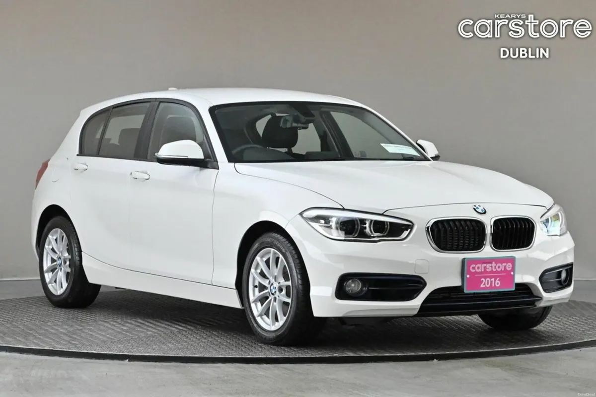 BMW 1-Series 118i AUTO **REVERSE CAM**REAR PARKING - Image 1