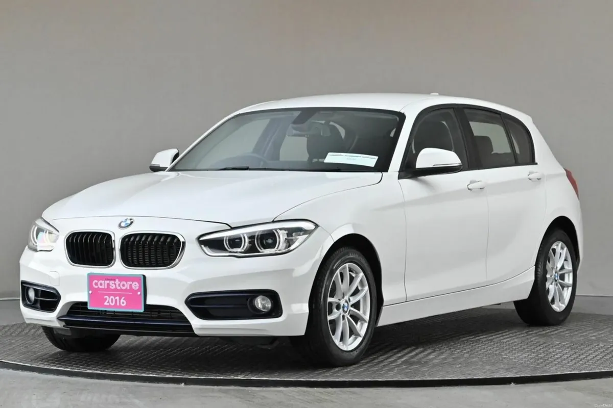 BMW 1-Series 118i AUTO **REVERSE CAM**REAR PARKING - Image 3