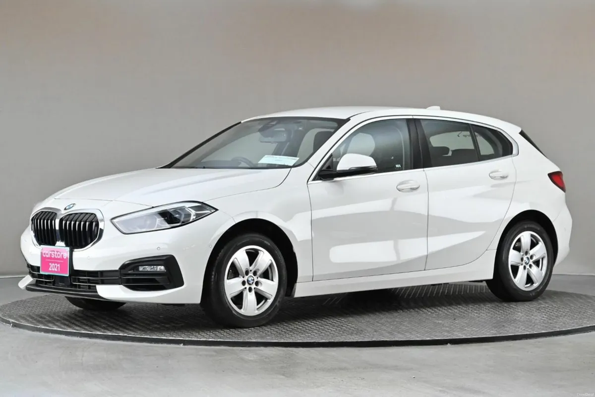 BMW 1-Series 118i AUTO **PARK SENSORS**REVERSE CAM - Image 4