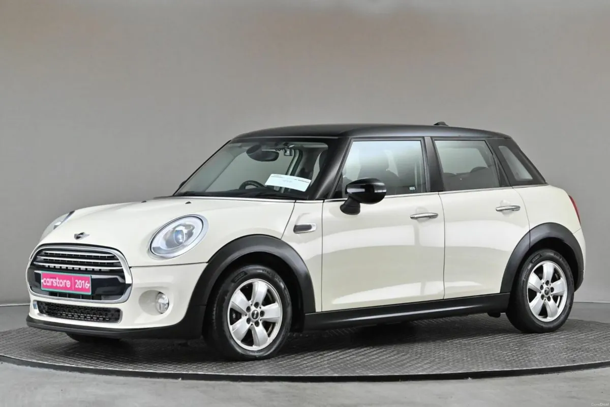 Mini Cooper 1.5 AUTO 5DR **1 YEARS WARRANTY** - Image 4