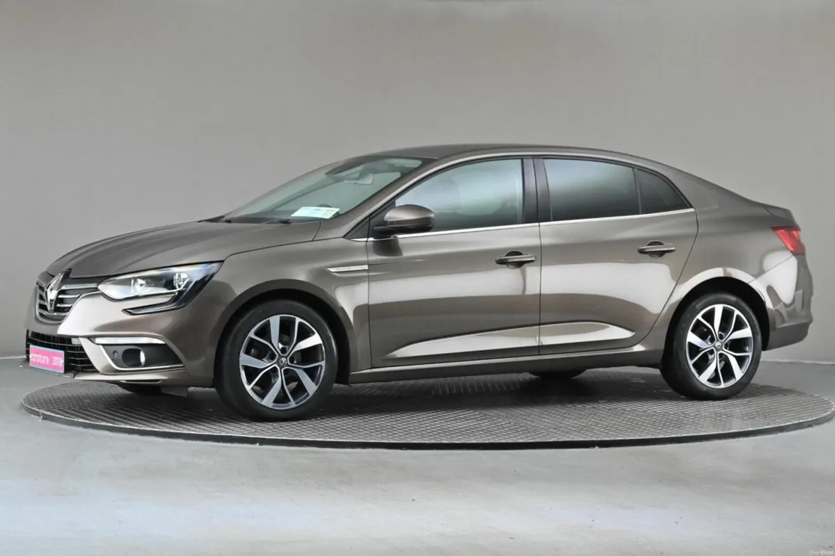 Renault Megane 1.5 DCi 110BHP 6SPD GRAND COUPE DYN - Image 4