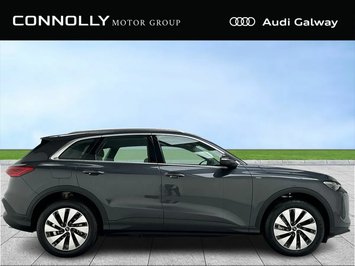 Audi Q5 €652 p/m - SE E-HYBRID QUATTRO 299BHP A/T - Image 4