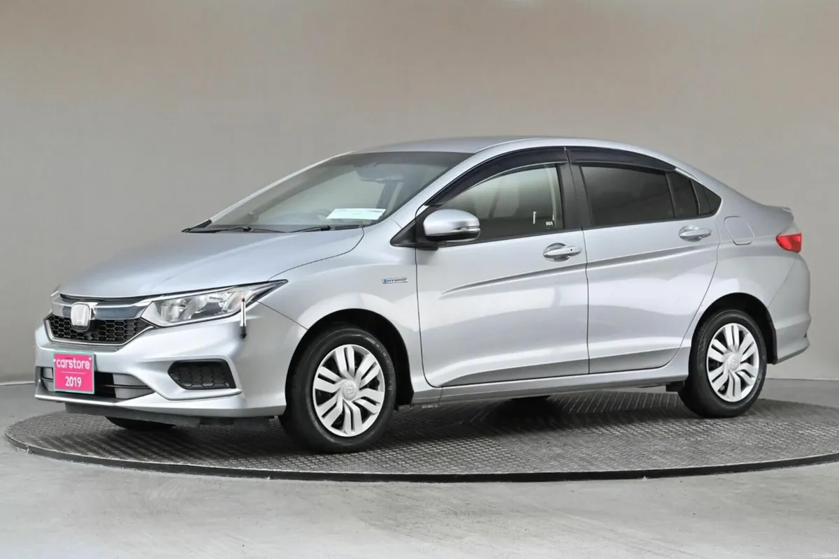 Honda Grace 1.5 HYBRID 4DR AUTO **9" ANDROID CAR P - Image 4