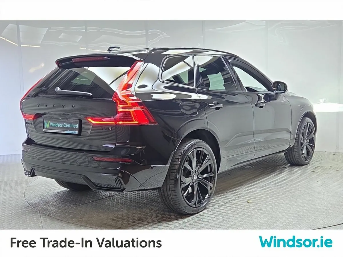 Volvo XC60 Plus Black Edition Recharge T6 350BHP T - Image 3