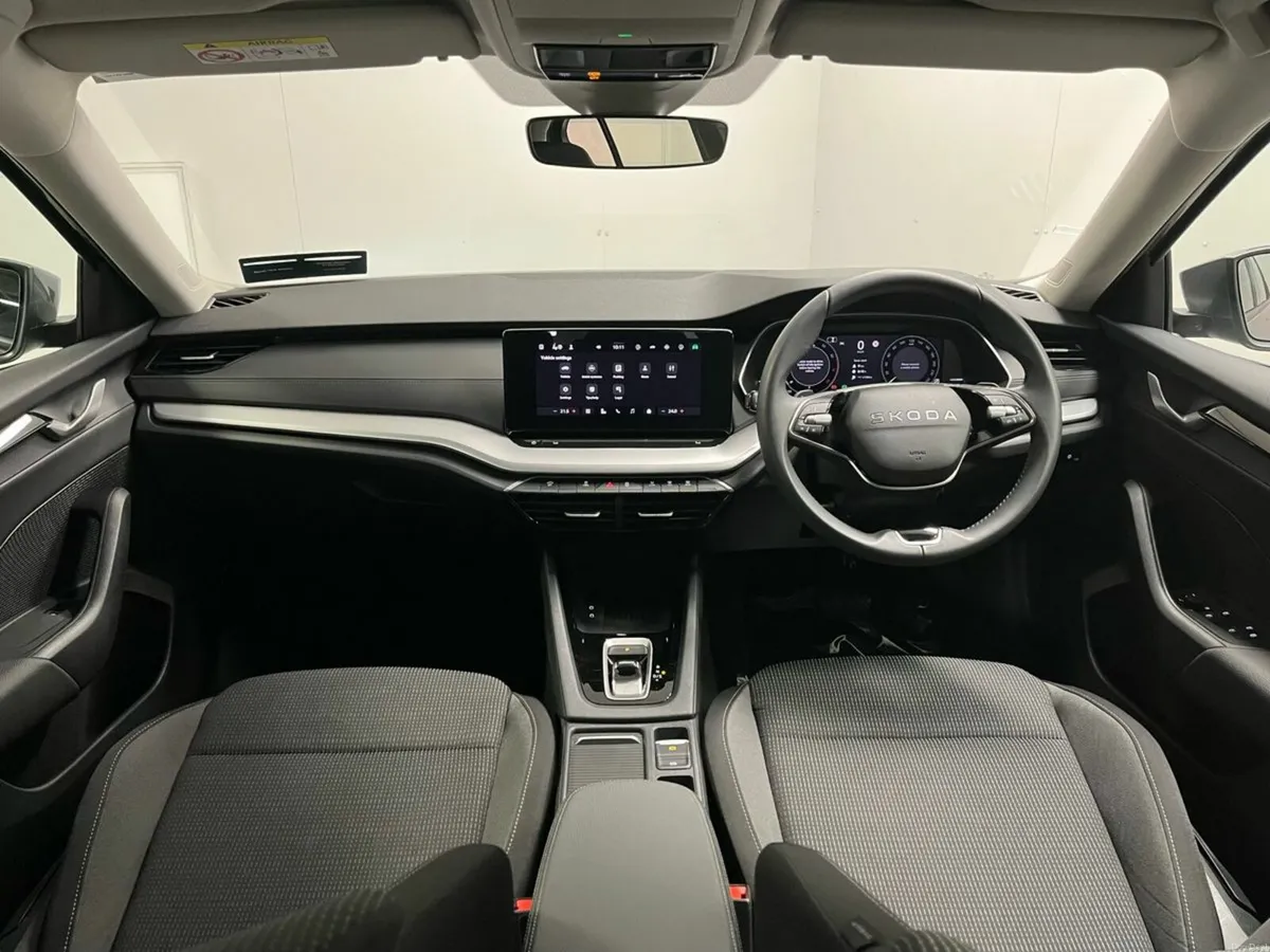 Skoda Octavia Selection DSG 1.5TSI 115BHP - Revers - Image 4