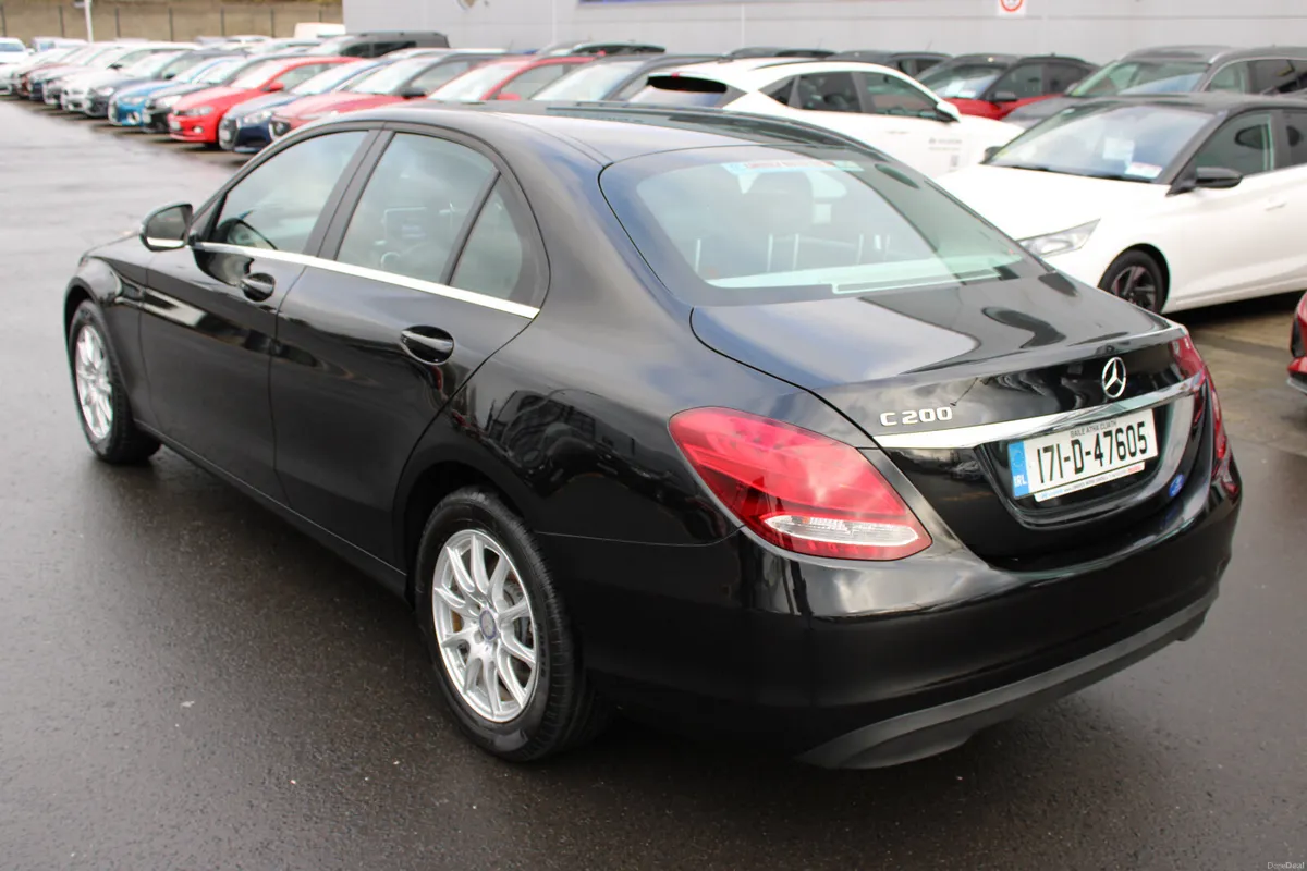 Mercedes-Benz C-Class 2017 - Image 3