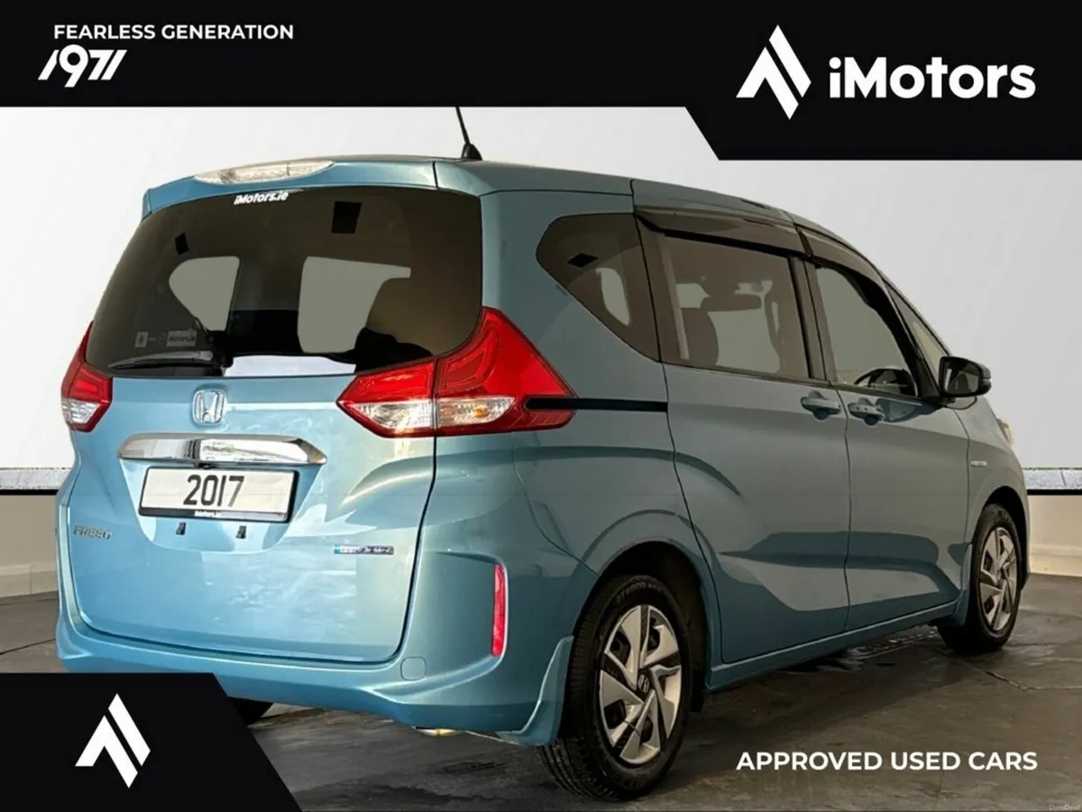 Honda Freed 6 seater hybrid AUTOMATIC - Image 3