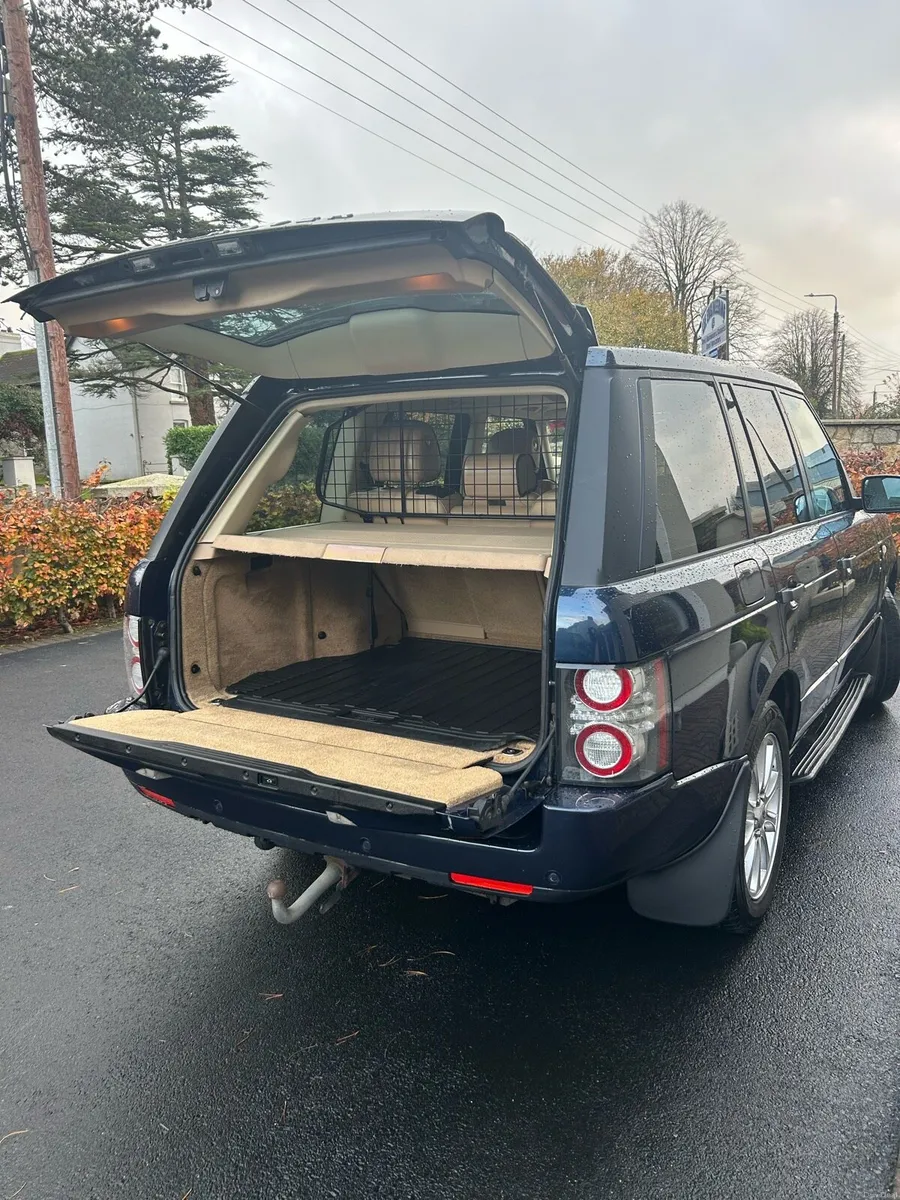 2011 Range Rover vogue - Image 2