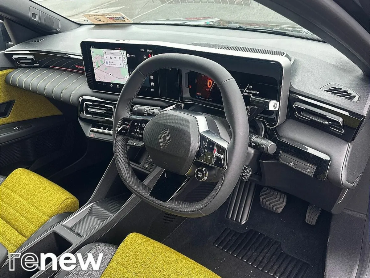 Renault 5 Iconic 52kWh 150hp 0% Finance available - Image 4