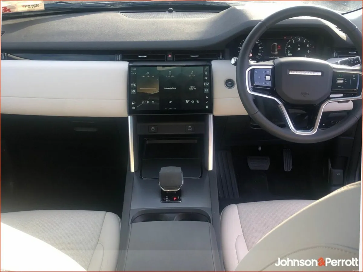 Land Rover Discovery Sport 1.5 I3 PHEV 309 PS AWD - Image 4