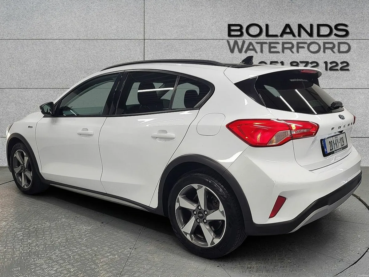 Ford Focus 1.0 Active 125PS Titanium rom €61 per w - Image 3