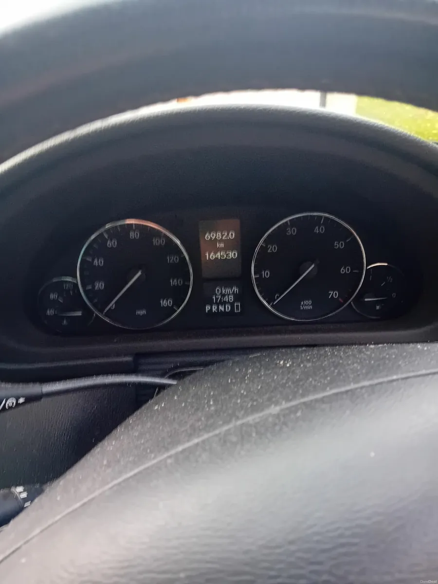 Mercedes-Benz C-Class 2007 - Image 2