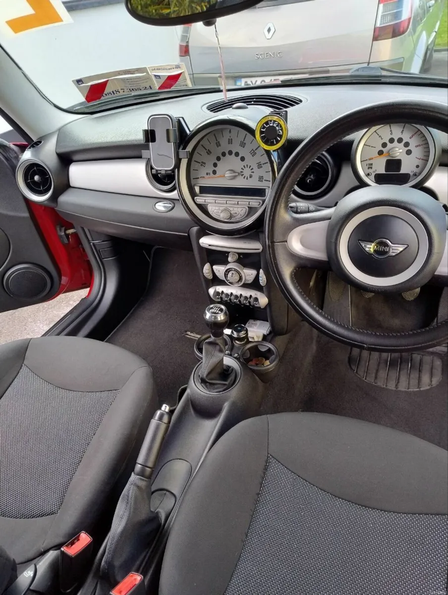 Mini Cooper 2009 - Image 4