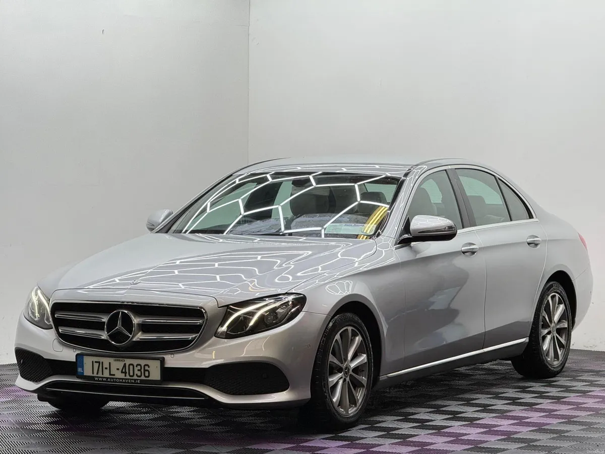 2017 Mercedes-Benz E-Class Avantgarde, Auto - Image 3