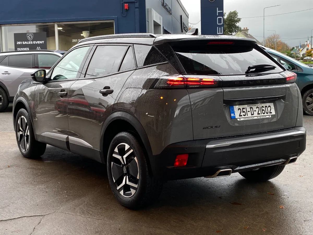 Peugeot 2008 1.2 Puretech 130bhp Allure - Image 3