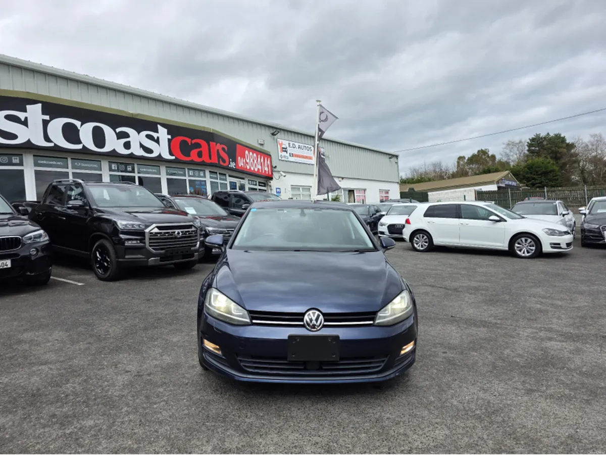 Volkswagen Golf 1.2 COMFORTLINE * REVERSING CAMERA - Image 6