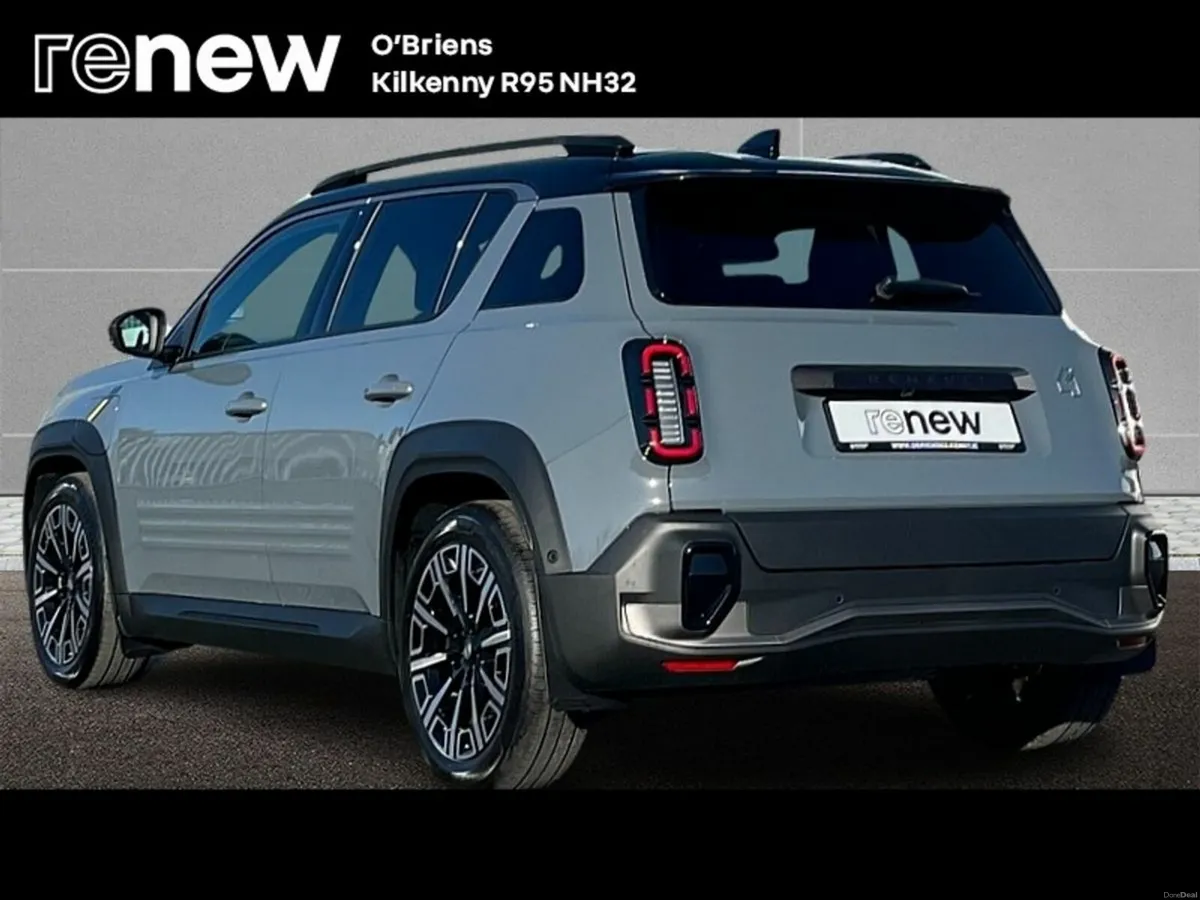 Renault 4 E-TECH ICONIC 52 KW AUTO 5DR *DEMO MODEL - Image 3