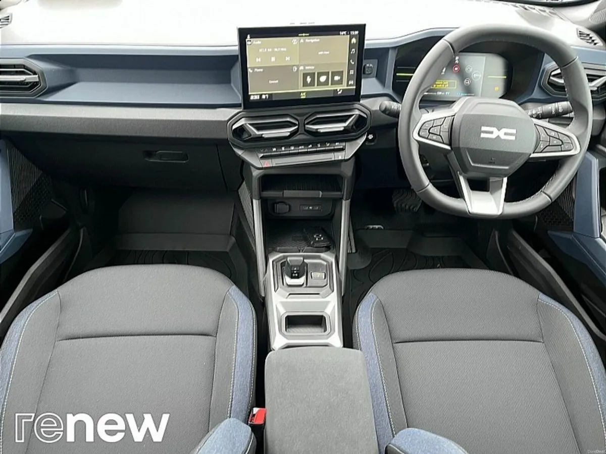 Dacia Duster HYBRID JOURNEY HEV 140 BHP AUTO 5DR * - Image 2