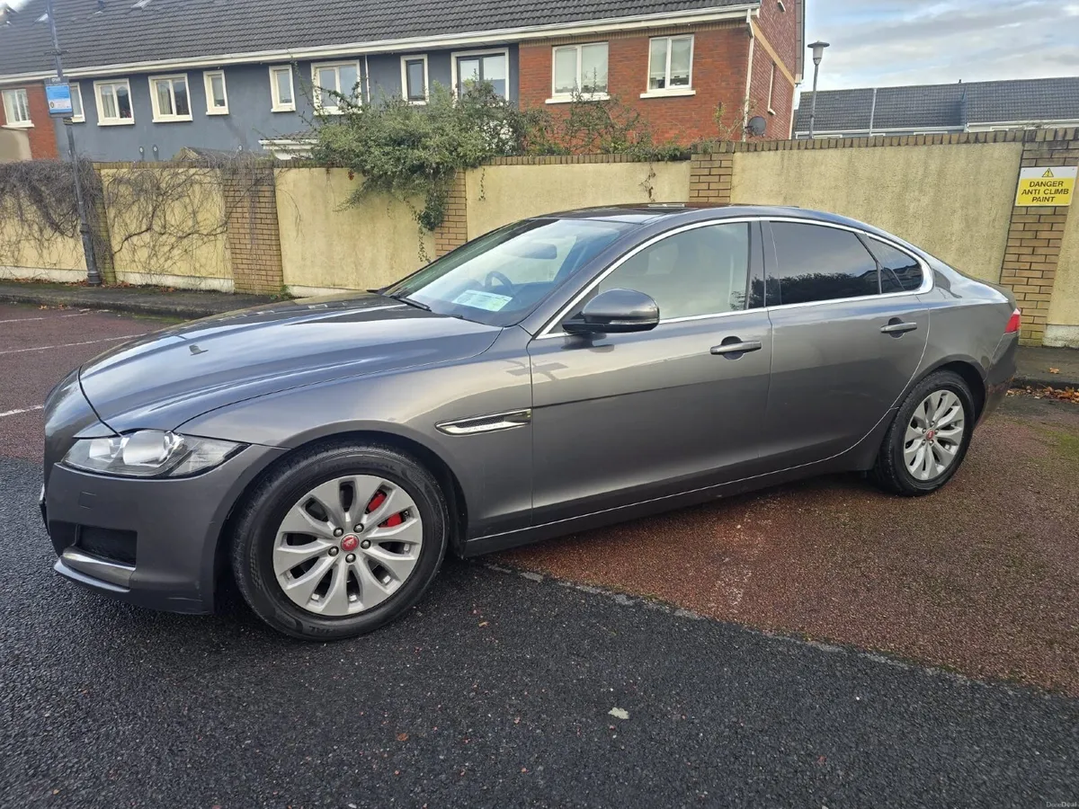 Jaguar XF 2016 - Image 3