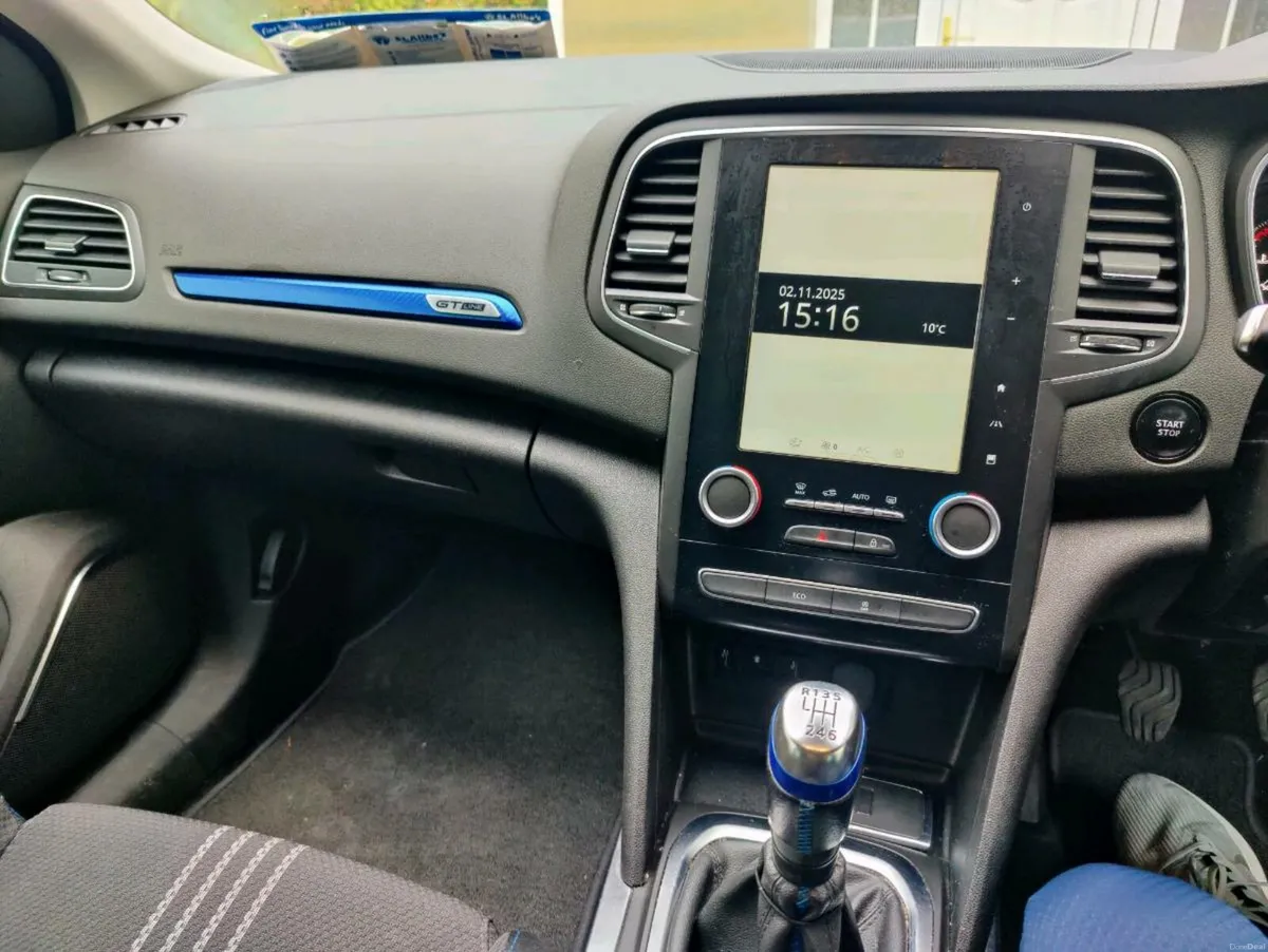 Renault Megane Estate GT Line - Image 2