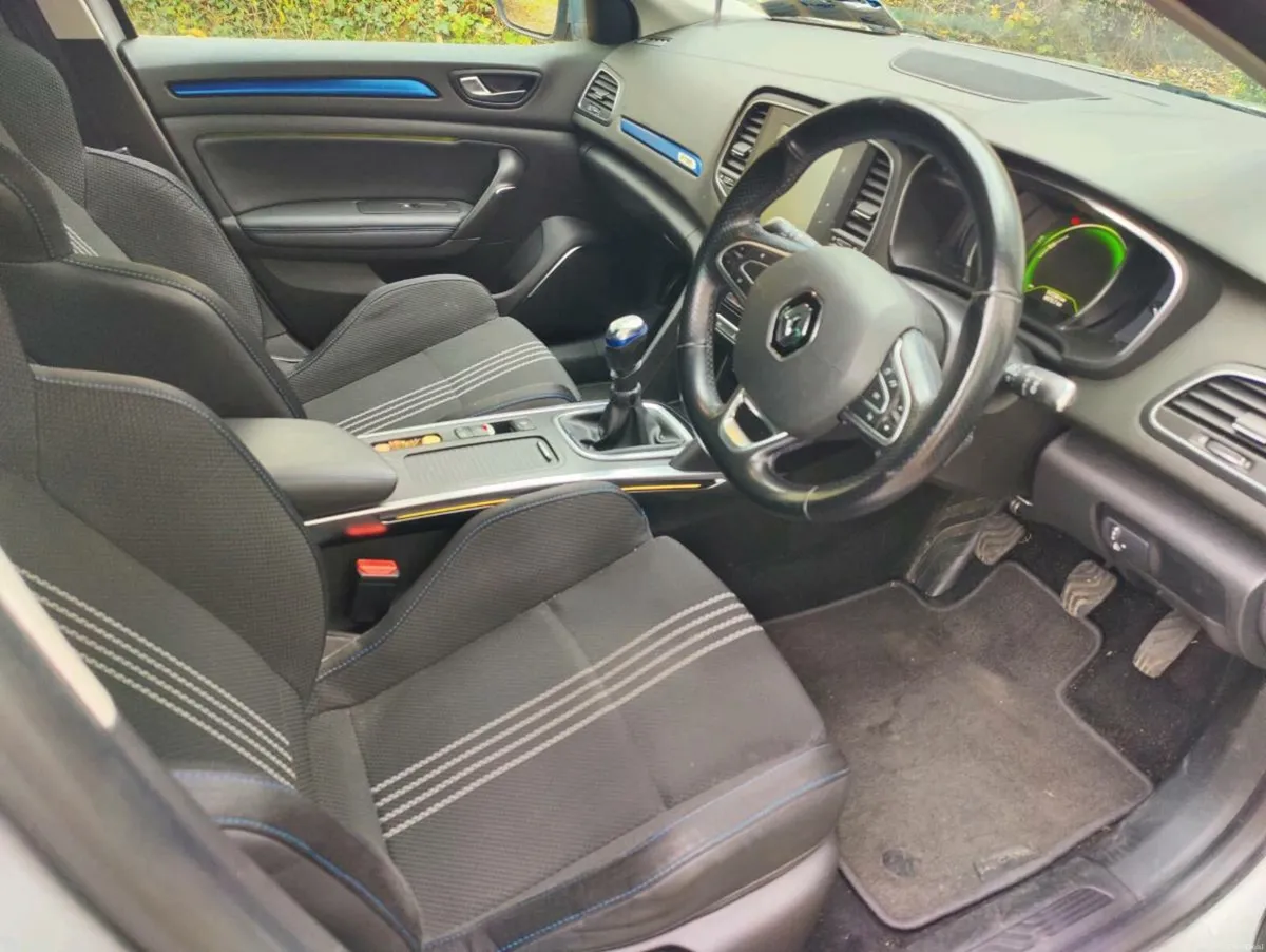 Renault Megane Estate GT Line - Image 3