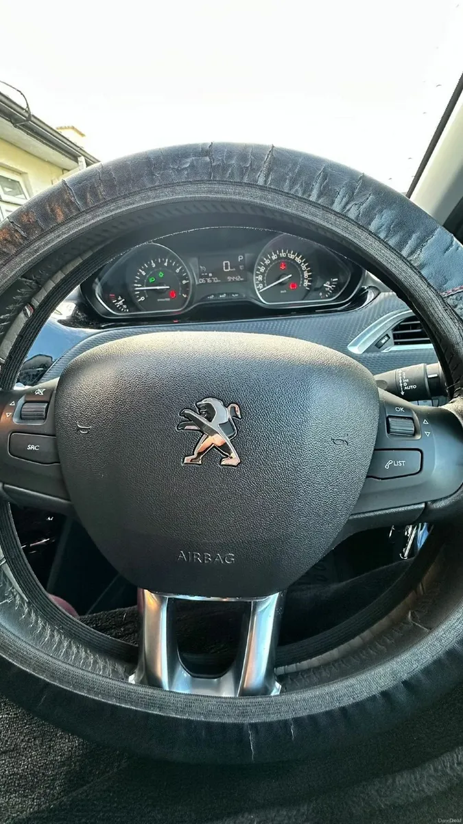 ❗️Peugeot 2008 ACTIVE 1.2 AUTOMATIC 70k km  only - Image 4