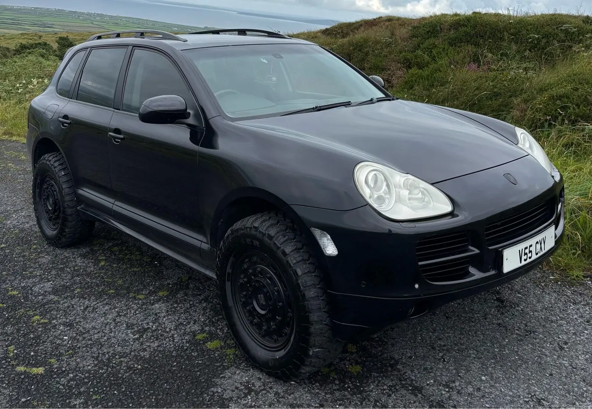 Porsche Cayenne - Image 1