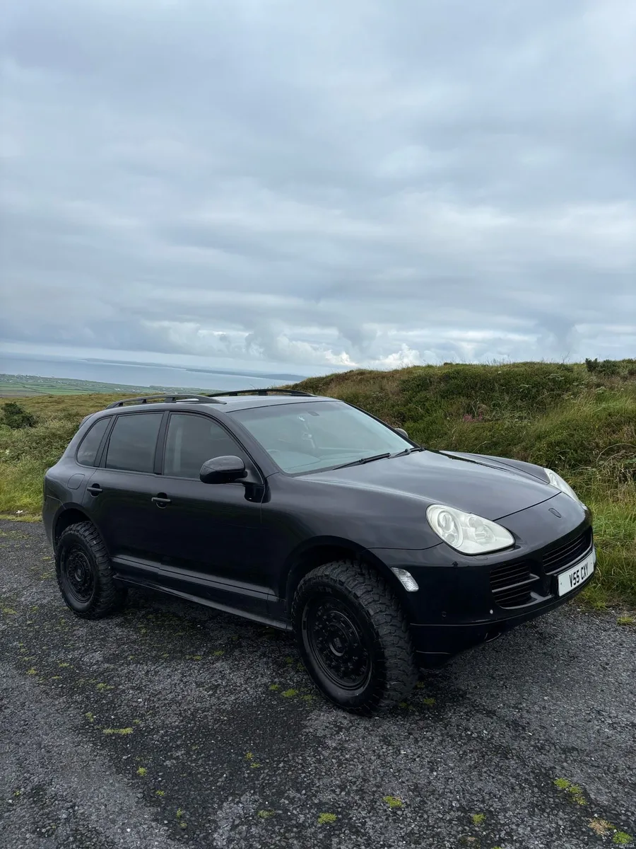 Porsche Cayenne - Image 4