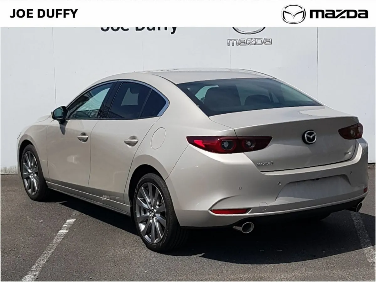 Mazda Mazda3 Exclusive-Line 2.0 Sky-X 186PS FWD ** - Image 4