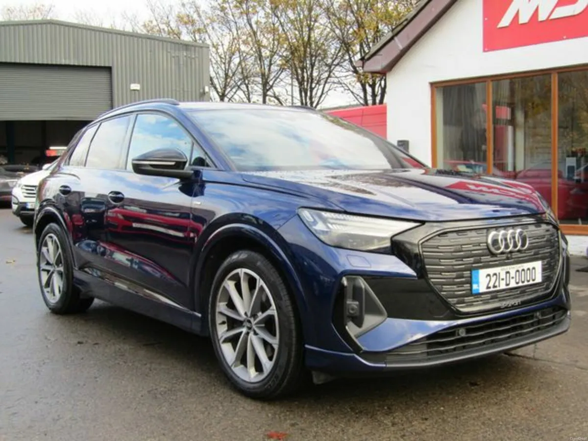Audi Q4 e-tron EDITION 1 - Image 2