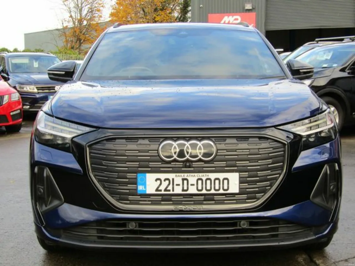 Audi Q4 e-tron EDITION 1 - Image 3