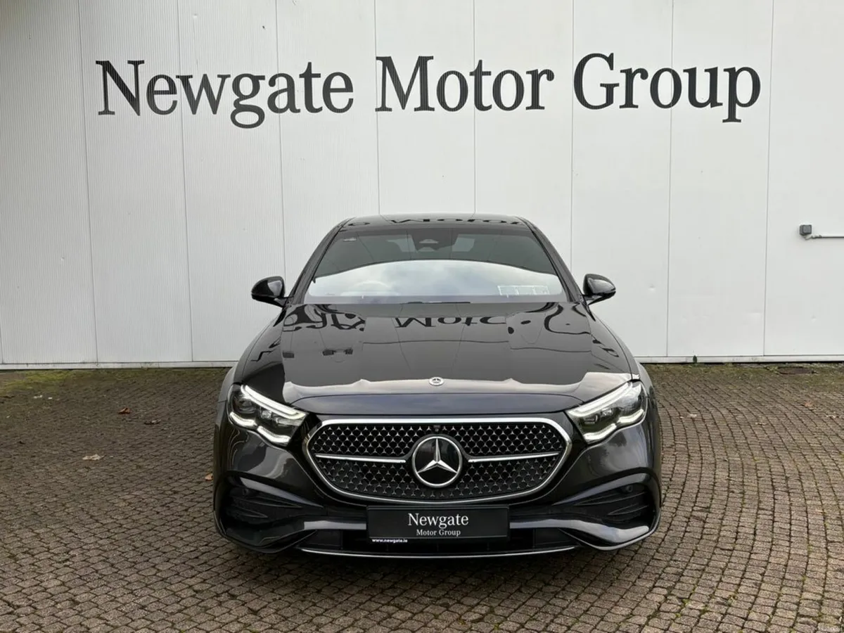 Mercedes-Benz E-Class 220d AMG Line Advanced 4DR ( - Image 4
