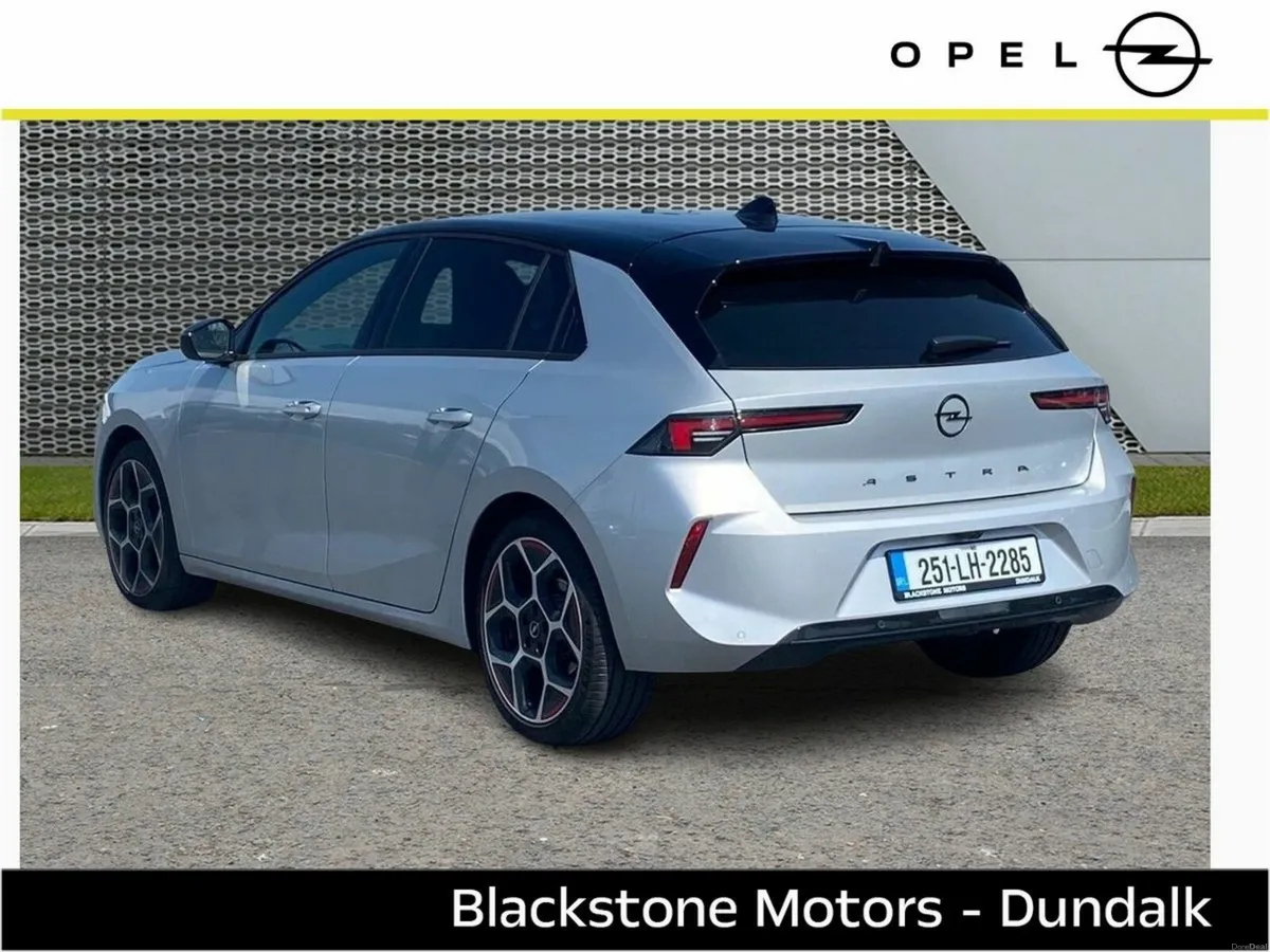 Opel Astra GS 1.2 Turbo 130PS 6 Speed - Image 3