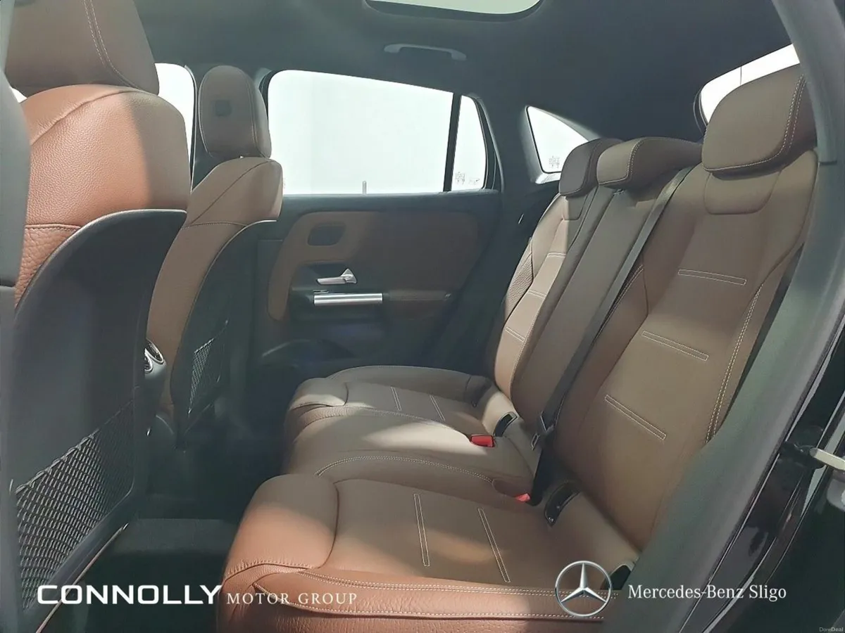 Mercedes-Benz GLA 200d Premium w/ pan roof, 360 ca - Image 6