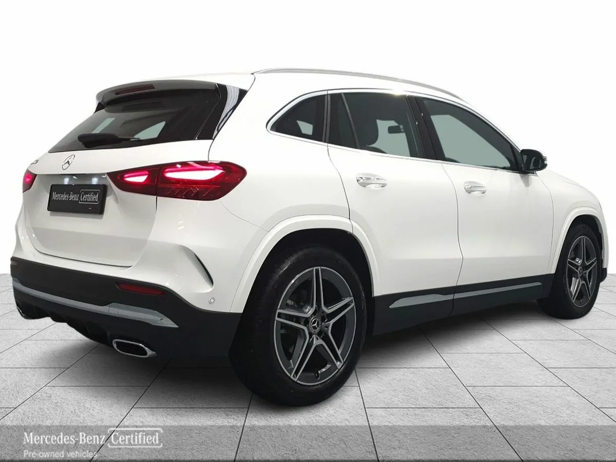 Mercedes-Benz GLA GLA 180 AMG Line - Image 4