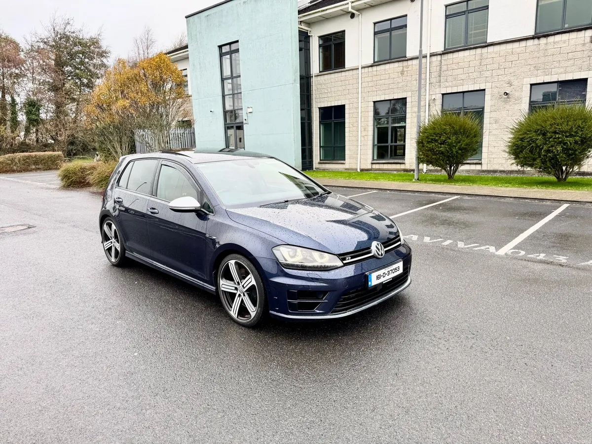 2016 Volswagen Golf R 2.0 TSI  DSG 4Motion - Image 2