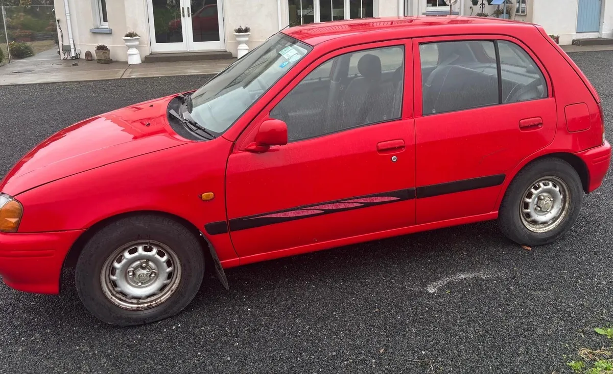 Toyota starlet - Image 3