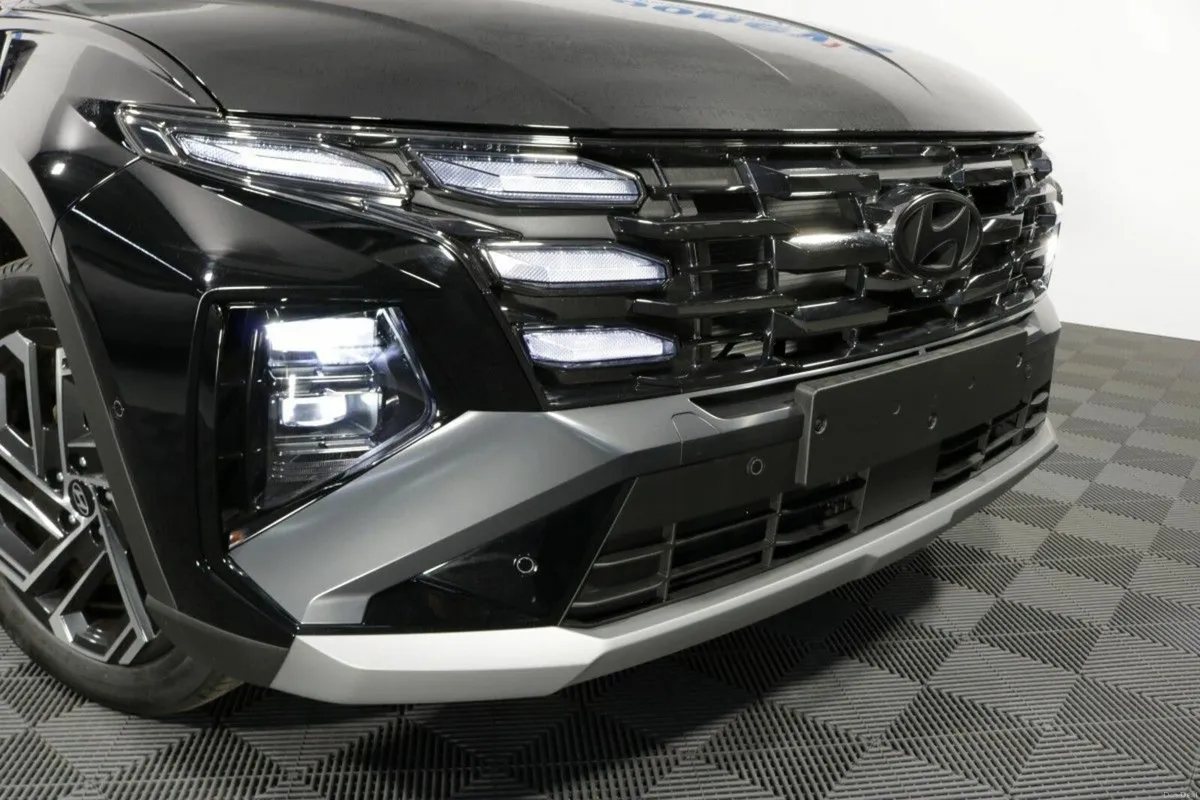 Hyundai Tucson PHEV - PLATINUM 2WD - NEW 261 ORDER - Image 3