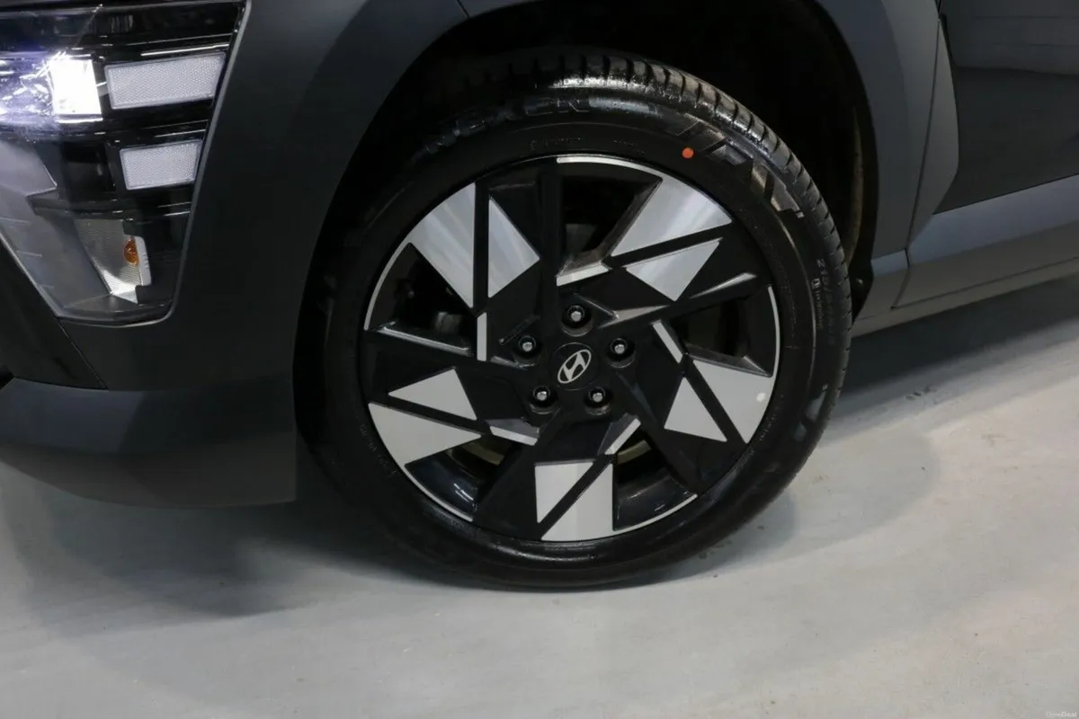 Hyundai KONA HYBRID ELEGANCE - EX DEMO - 1.6L PETR - Image 3