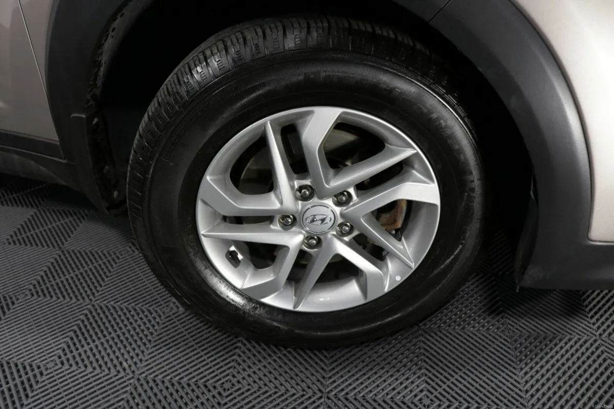 Hyundai Tucson COMFORT PLUS 1.6L PETROL SUV - Image 4