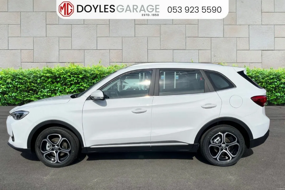 MG ZS Excite Hybrid + 0% Finance Available - Image 6