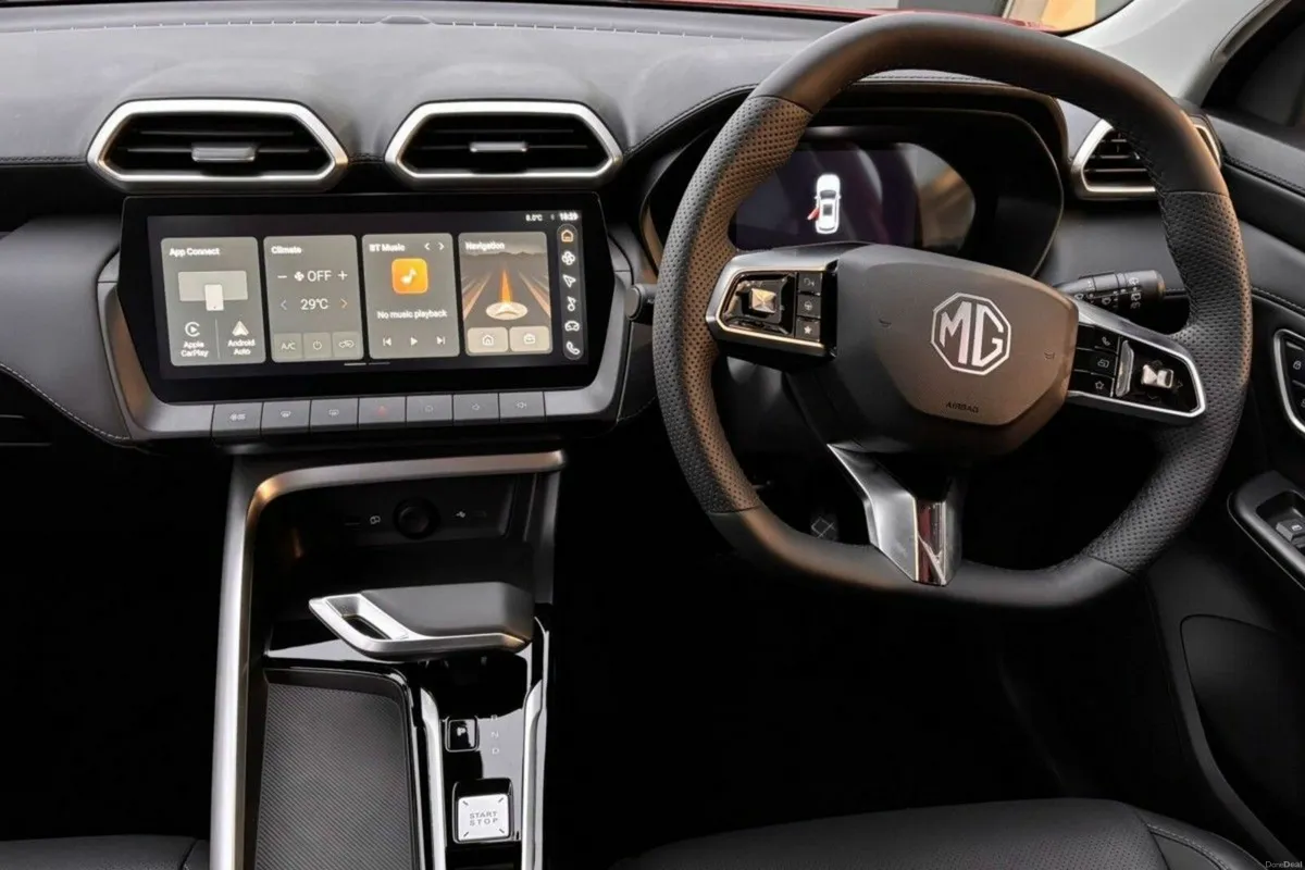 MG ZS Exclusive Hybrid+ 0% Finance Available - Image 6
