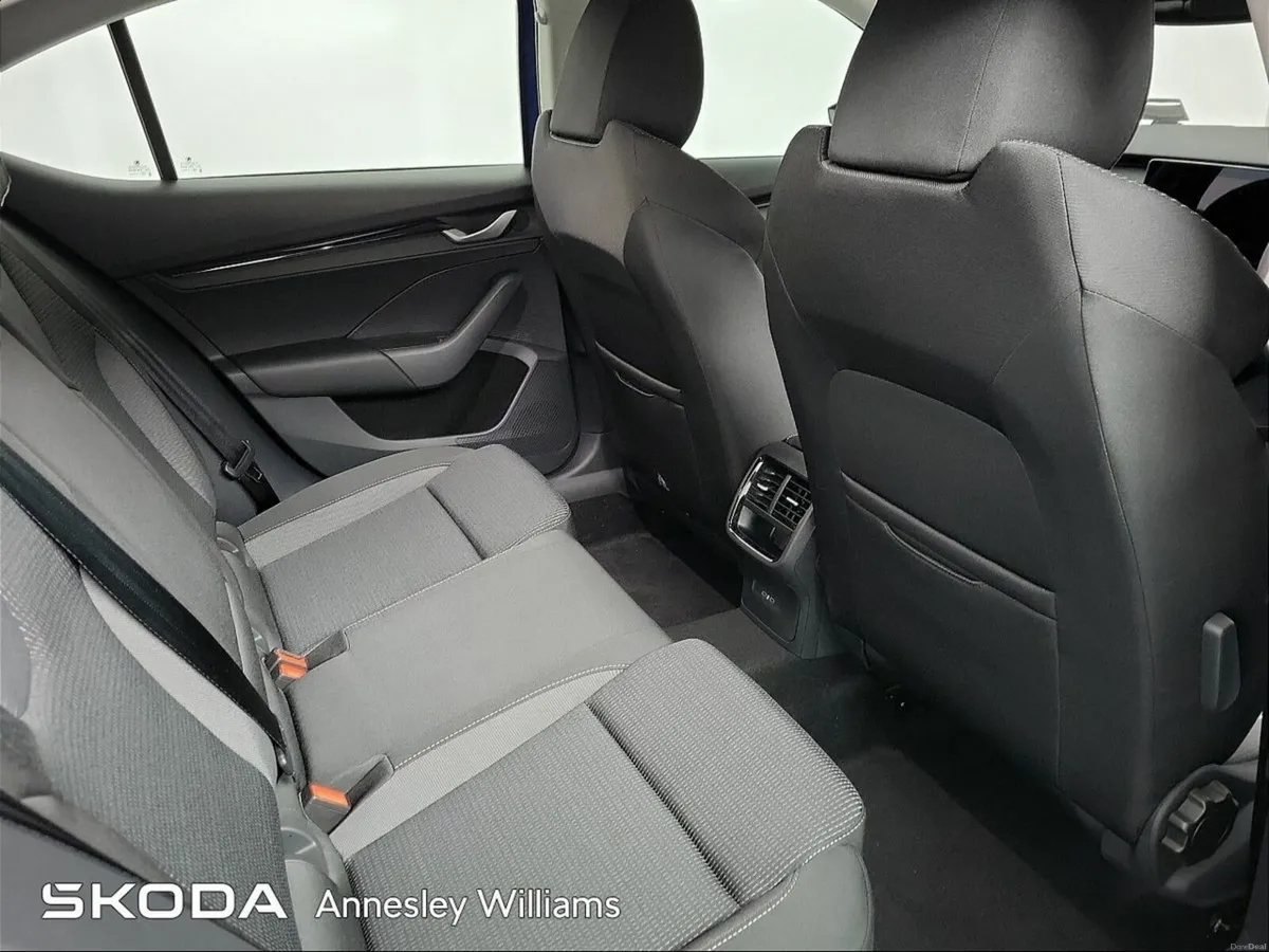 Skoda Octavia *Order your 262* Octavia Selection 1 - Image 6