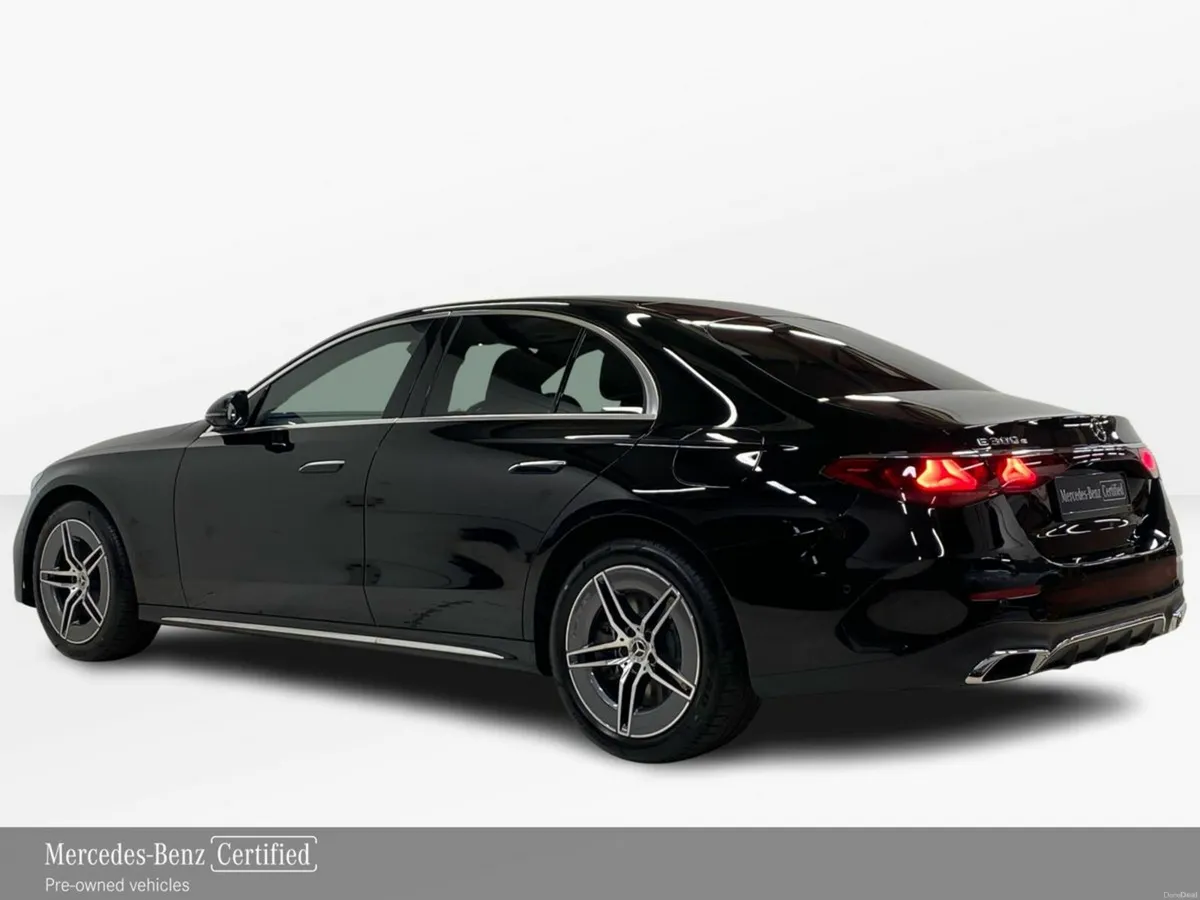 Mercedes-Benz E-Class E 300 e AMG Line Plus |  360 - Image 4