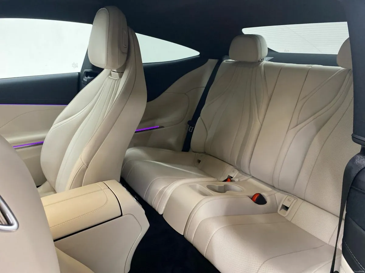 Mercedes-Benz CLE CLE 300 e Coupe EQ AMG Line Plus - Image 4