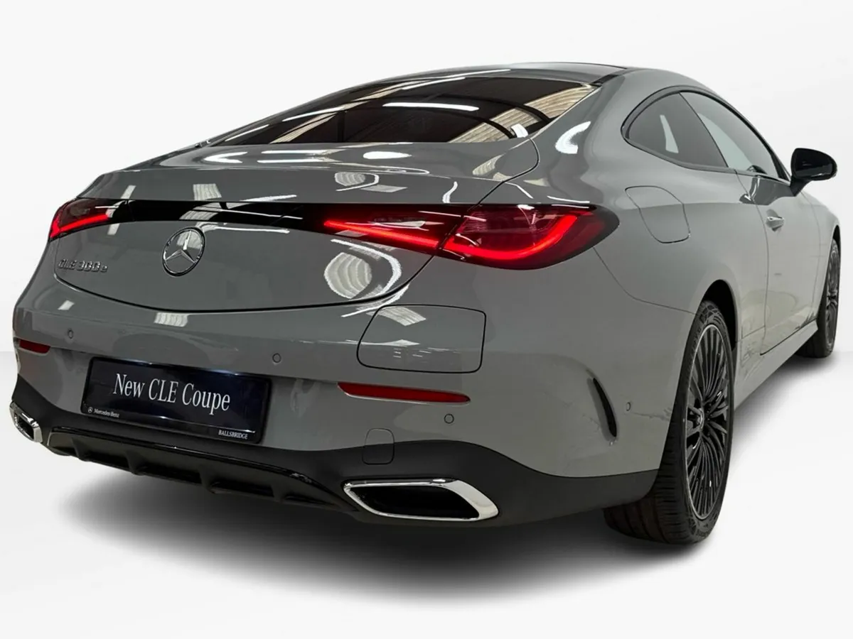 Mercedes-Benz CLE CLE 300 e AMG PHEV Line ** Premi - Image 3